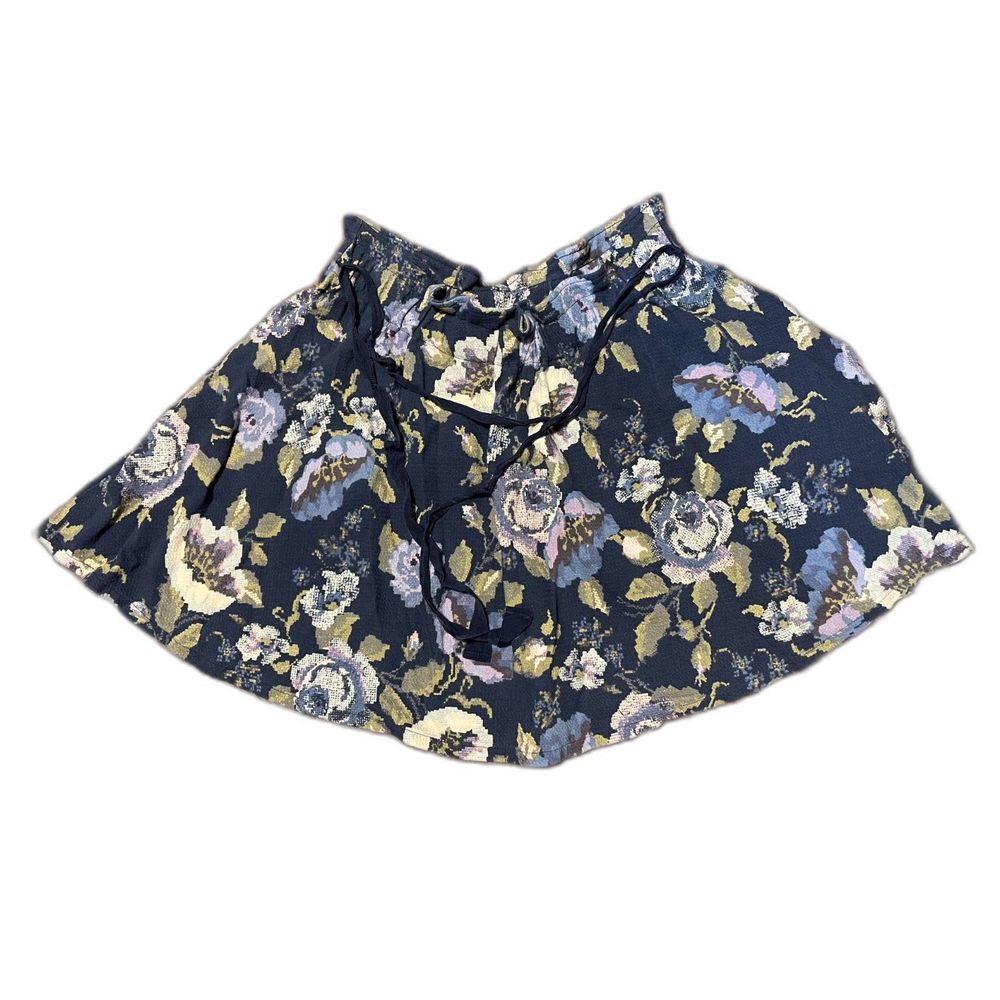 LC Lauren Conrad Blue Floral Skirt L